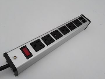 6 πολυ υποδοχή βουλωμάτων εξόδου τρόπων με το διπλό φορτιστή λιμένων USB με επάνω από τον έλεγχο διακοπτών