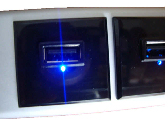Πολλαπλάσια λουρίδα δύναμης λιμένων 11 USB με την προστασία κύματος για το σπίτι/την εμπορική χρήση